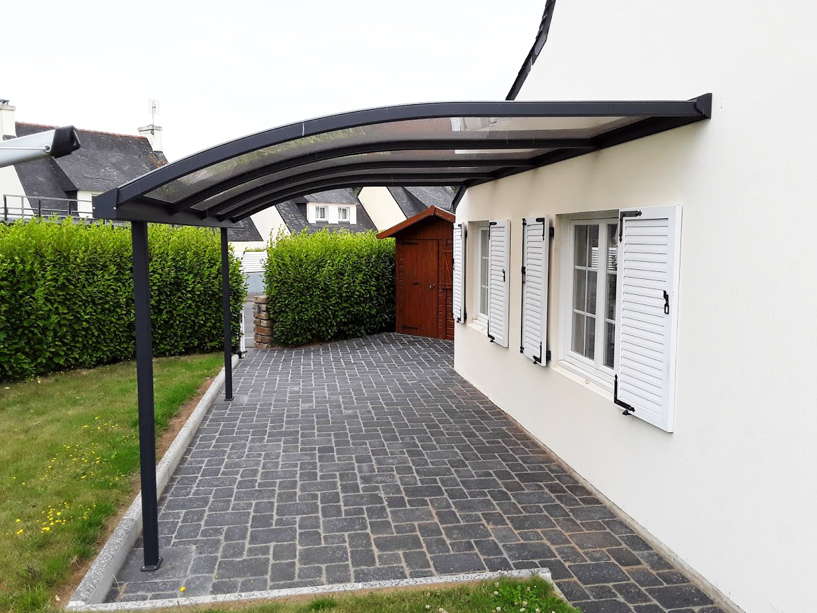 Carports Oriance, votre spécialiste des fenêtres, portes & fermetures dans le Finistère